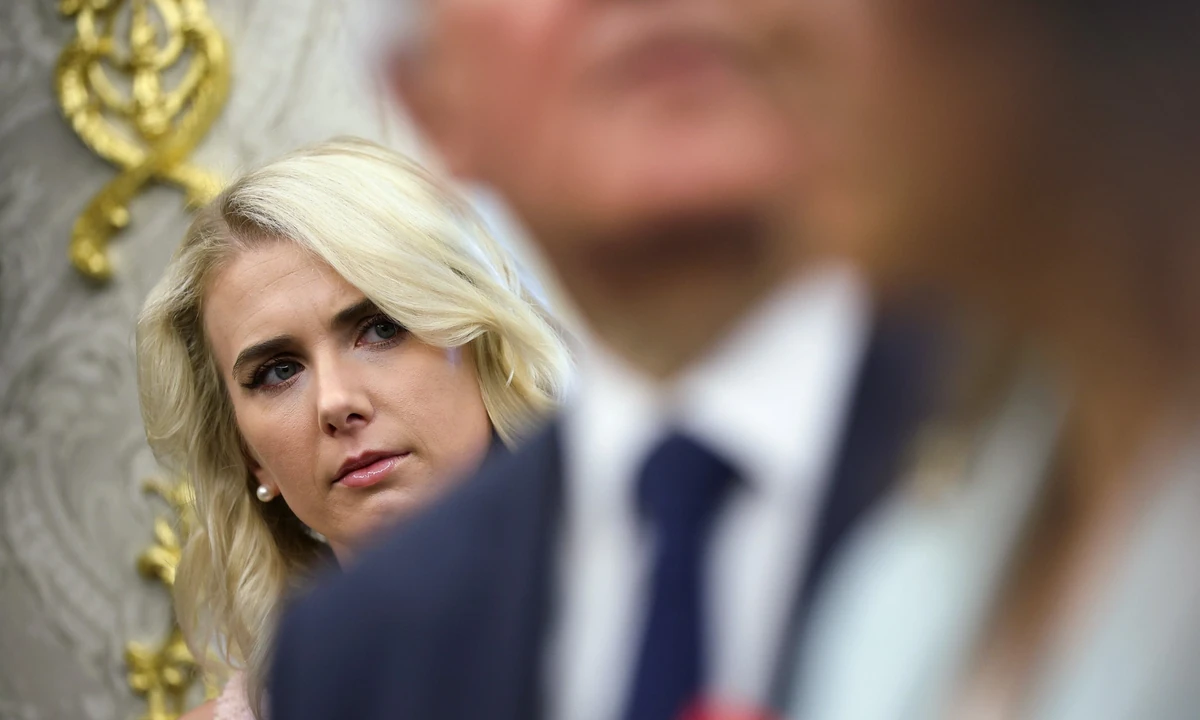 Trump schenkte Assistentin 45.000 Dollar Urlaubsgeld – rechtliche Fragen